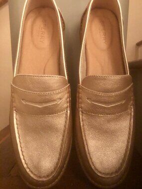Sperry Topsider Penny Loafer, Size 9.5, New